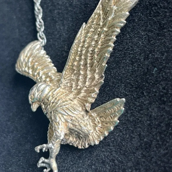 Sterling Silver Eagle Pendant 2”x2” with 24” 925 Sterling Silver Chain 25.74g - Picture 3 of 9
